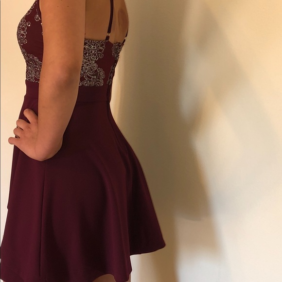 Maroon Dress - Picture 4 of 6